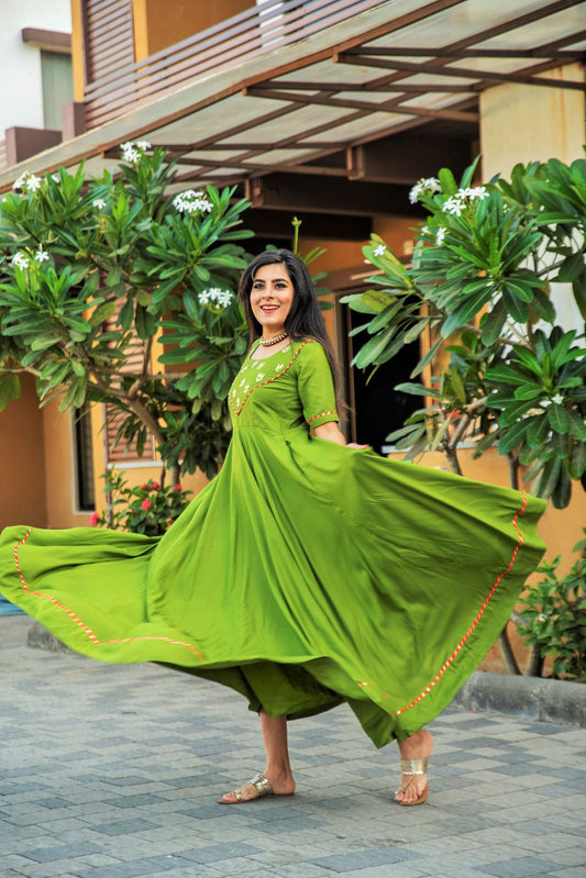 Leafy Mahendi Green Dress