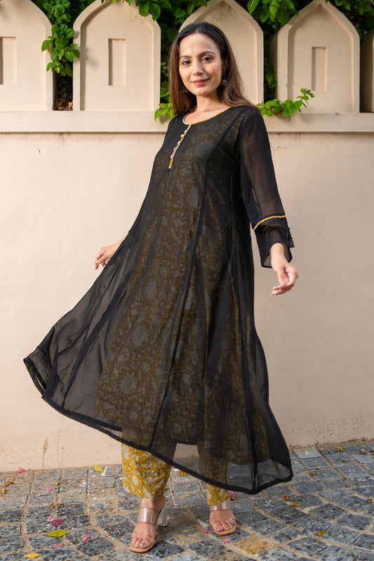 Saras Kurta Set